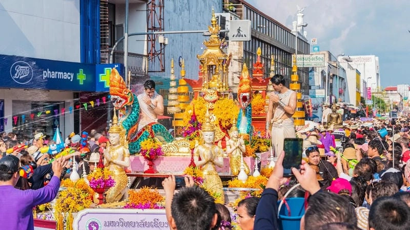 Songkran rực rỡ và tràn đầy niềm vui