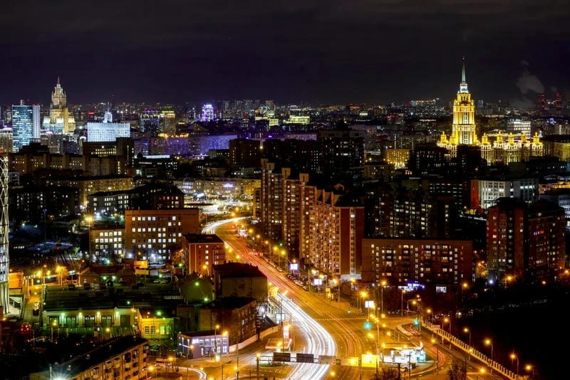 Mùa hè về đêm ở Ukraine lung linh huyền ảo