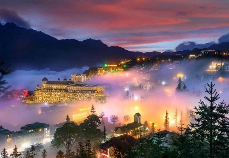 Lặng nhìn mùa xuân về đêm yên ả