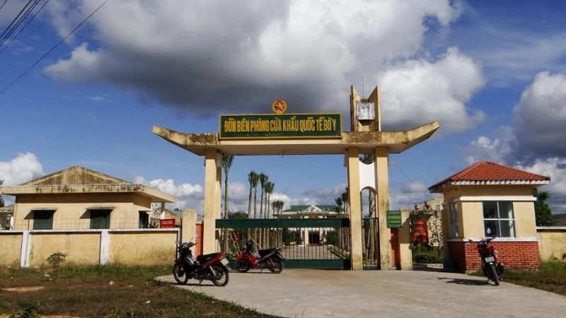Cảnh quan Ngã ba Đông Dương khoáng đạt xanh mát