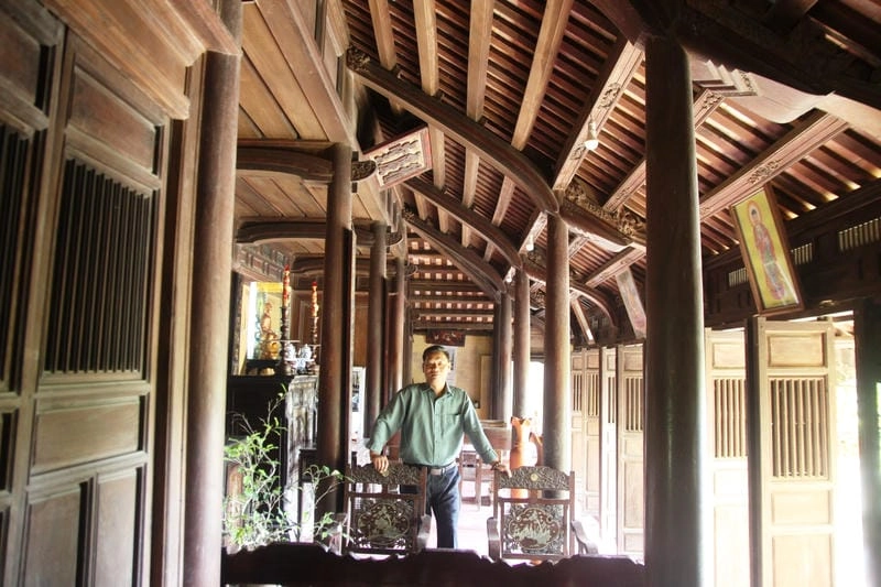 Cột gỗ vững chắc của Nhà cổ Quảng Trị truyền thống