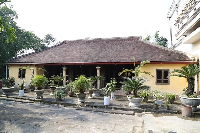 Ngắm hoàng hôn ở Nhà cổ Quảng Trị lãng mạn