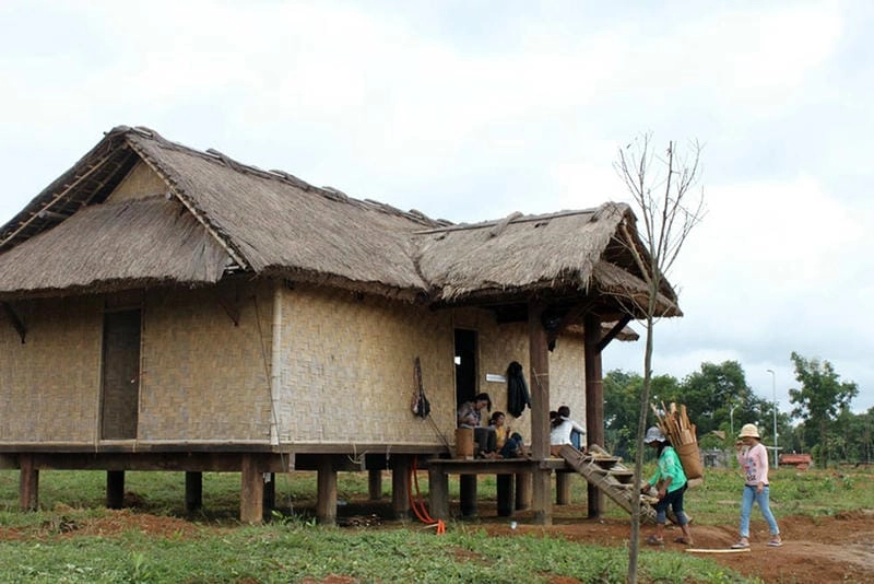 Khám phá Nhà sàn Ba Na Kon Tum qua bộ ảnh sống động
