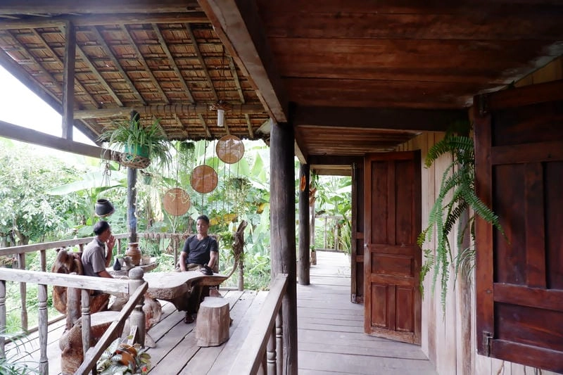 Đón bình minh tại Nhà sàn Ba Na Kon Tum giữa núi rừng