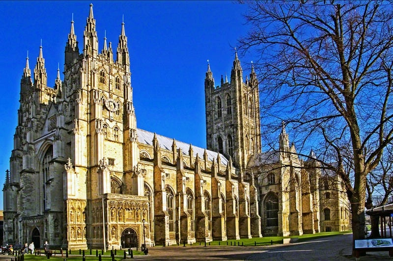 Nhà thờ Canterbury là điểm đến không thể bỏ qua khi khám phá Anh