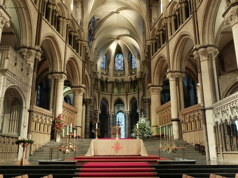 Chi tiết tinh xảo của Nội thất Nhà thờ Canterbury tuyệt đẹp
