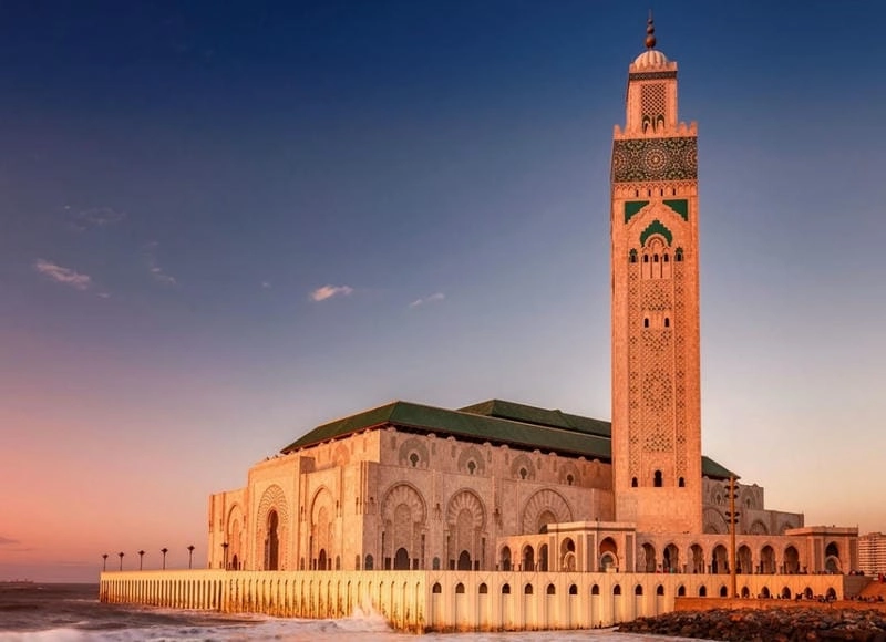 Tham quan tháp Nhà thờ Hồi giáo Hassan II hùng vĩ
