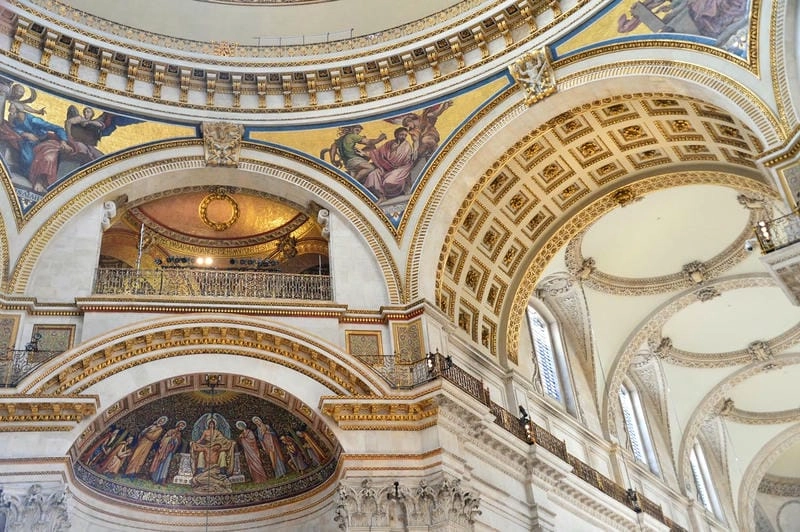 Nhà thờ St Paul địa điểm du lịch nổi tiếng tại London