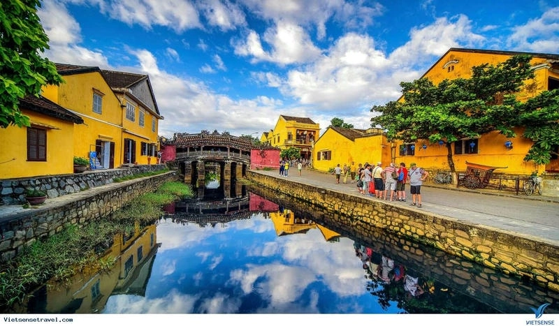 Phố cổ Hội An rực rỡ trong sắc màu văn hóa