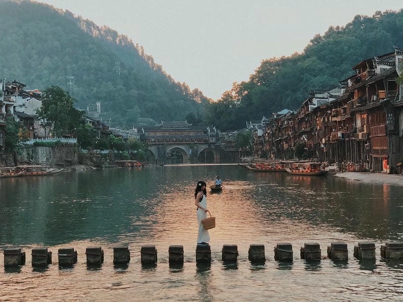 Khám phá thành phố Phố cổ Phượng Hoàng nổi bật