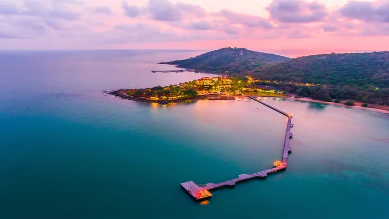 Rayong là một tỉnh ven biển nằm ở phía Đông Thái Lan