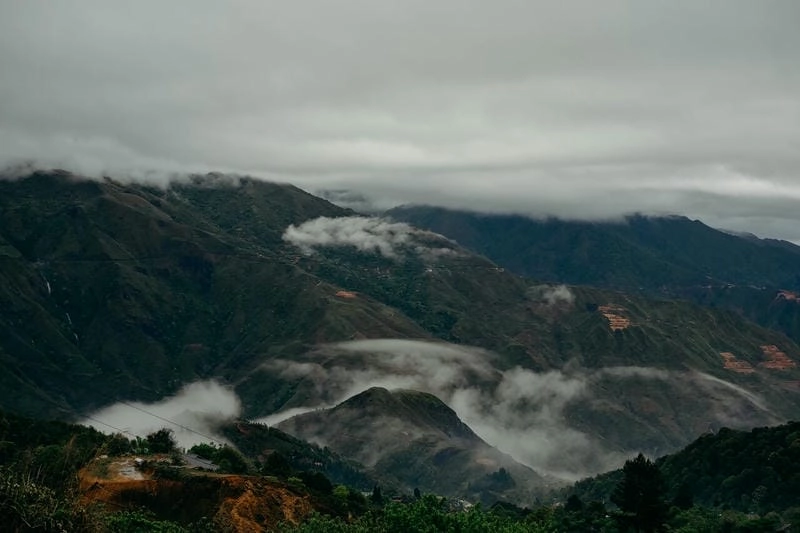 Tà Xùa mang một vẻ đẹp hoang sơ, hùng vĩ