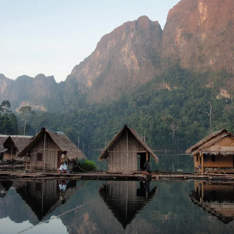 Khám phá vẻ đẹp thiên nhiên hoang sơ Surat Thani