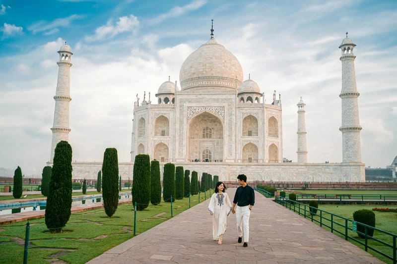 Tìm hiểu lịch sử Taj Mahal đậm chất huyền thoại