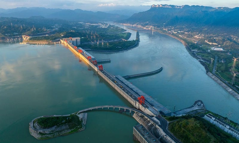 Chiều dài Tam Hiệp Đập dài bao nhiêu km