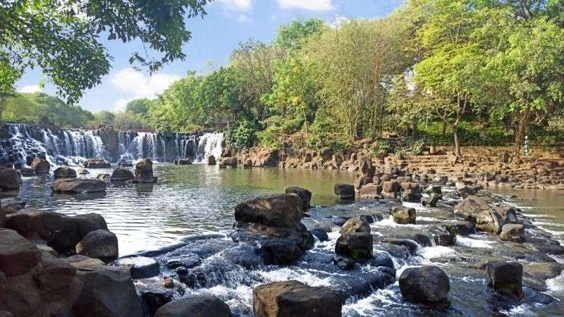 Cảnh quan Thác Giang Điền nên thơ cuốn hút