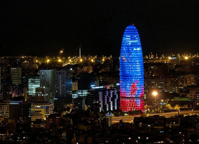 Ngắm nhìn Torre Glòries hình ảnh tuyệt đẹp