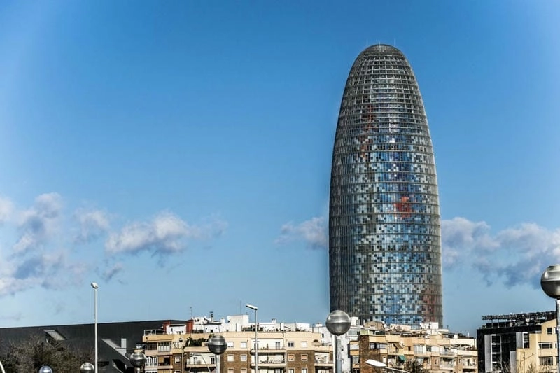 Chiêm ngưỡng Kiến trúc Tháp Agbar hiện đại