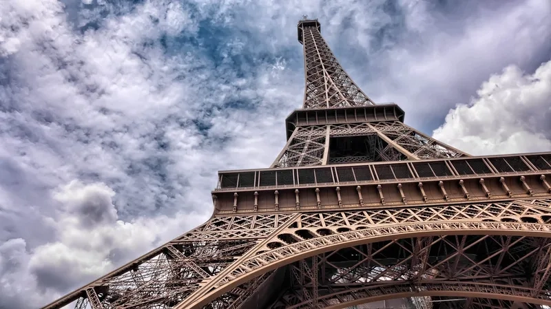 Lịch sử hình thành và phát triển của Tháp Eiffel