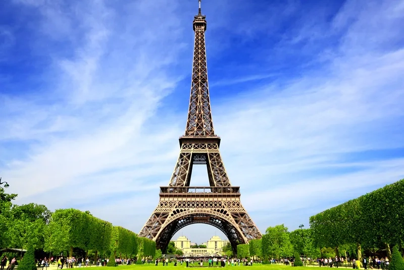 Kinh nghiệm tham quan Tháp Eiffel