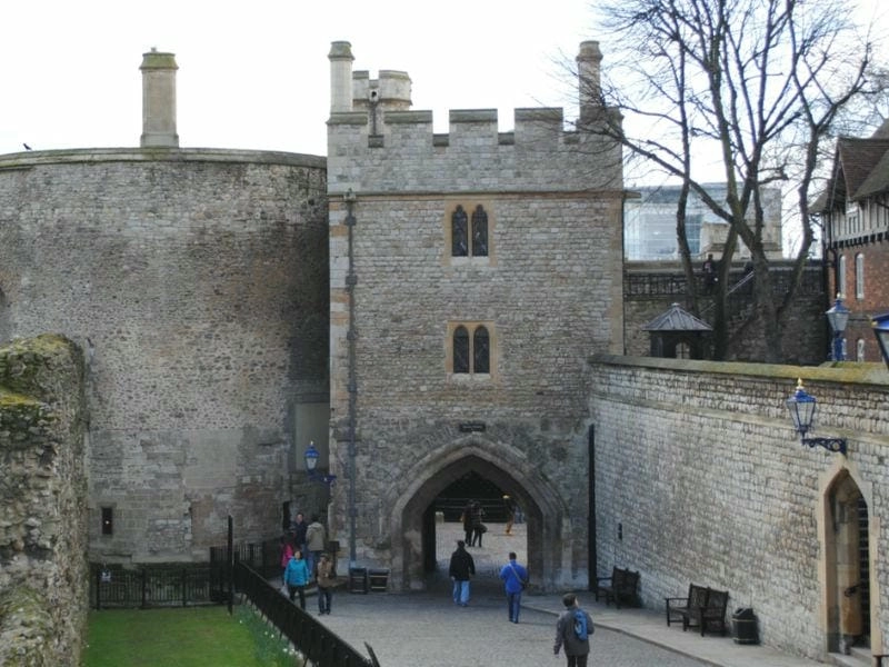 Câu chuyện huyền thoại về Tháp London