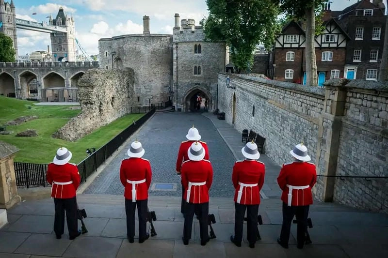 Những trải nghiệm và kinh nghiệm du lịch Tháp London