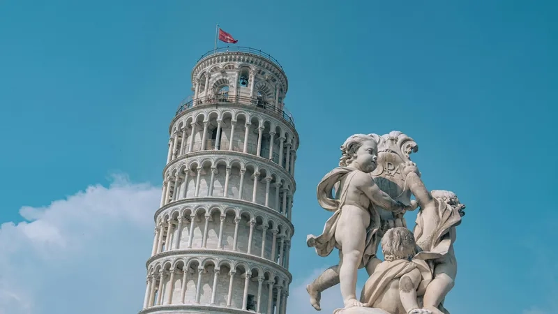 Lịch sử hình thành và phát triển của Tháp nghiêng Pisa