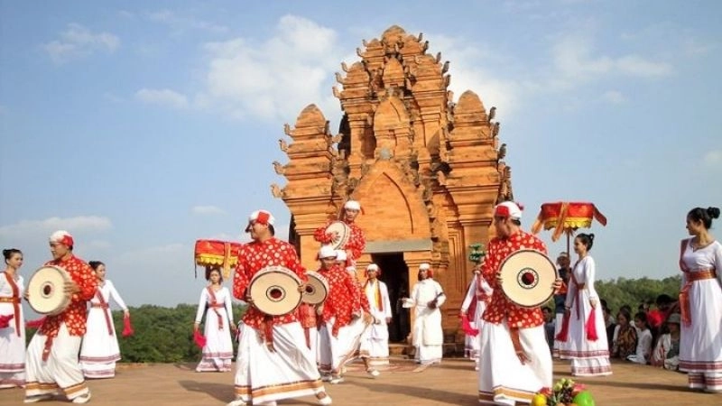Di tích Tháp Po Klong Garai lưu dấu nghìn năm