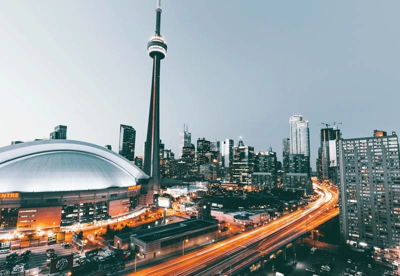 Bí ẩn thiết kế và Kiến trúc CN Tower độc đáo có một không hai