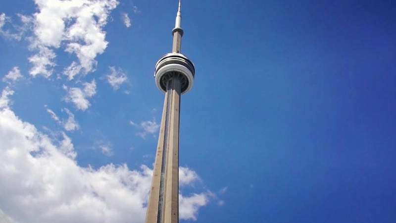 Tìm hiểu Thiết kế CN Tower hiện đại pha nét cổ điển