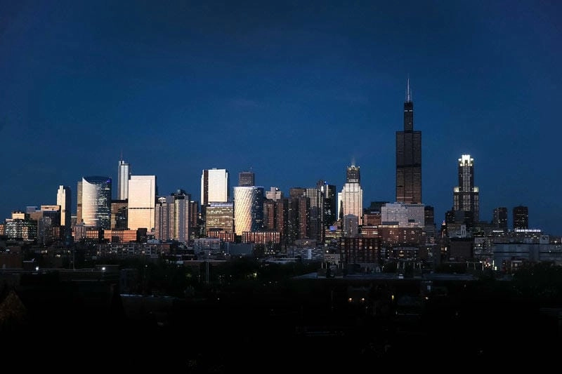 Chiêm ngưỡng ánh sáng Tháp Willis rực rỡ