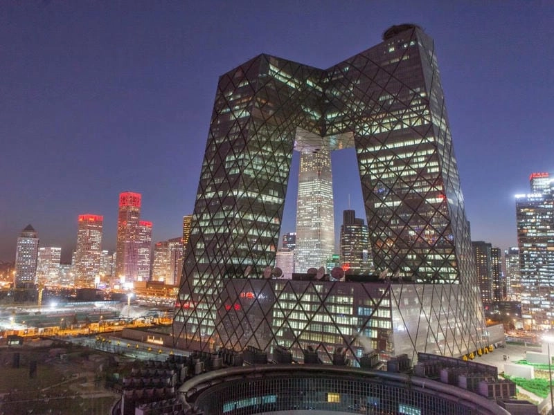 Khám phá Tòa nhà CCTV Headquarters giữa phố hiện đại