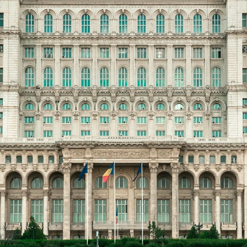 Sự tinh tế trong thiết kế Tòa nhà Cung điện Quốc hội Romania 