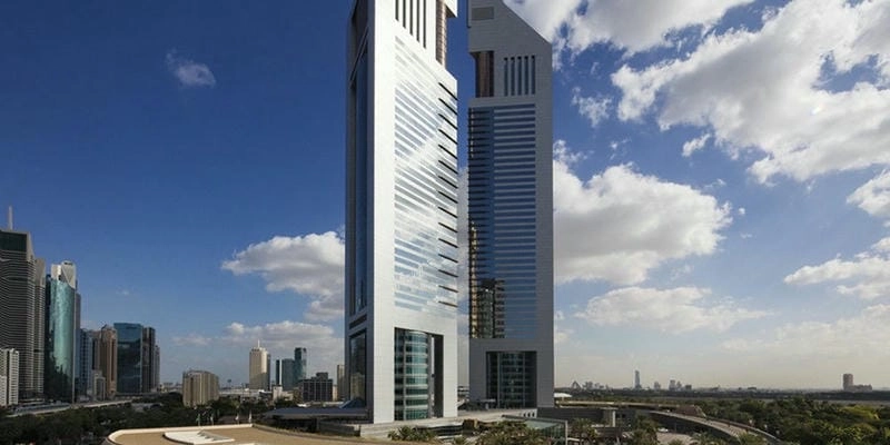 Tìm Khách sạn gần Emirates Towers tiện nghi sang trọng