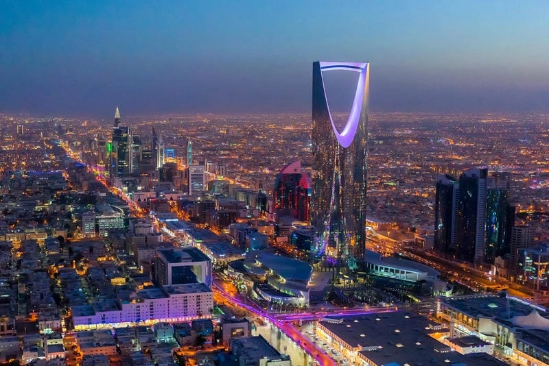 Tòa nhà chọc trời Riyadh với biểu tượng Kingdom Centre Tower