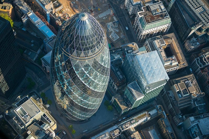 Ảnh cận cảnh The Gherkin chi tiết tinh xảo của công trình