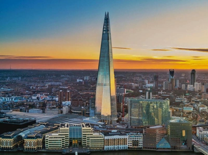 Sự kết hợp Kiến trúc hiện đại London trong The Shard Hỏi ChatGPT