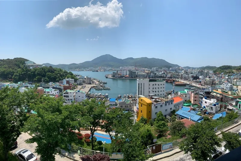 Tongyeong thành phố cảng đẹp như tranh
