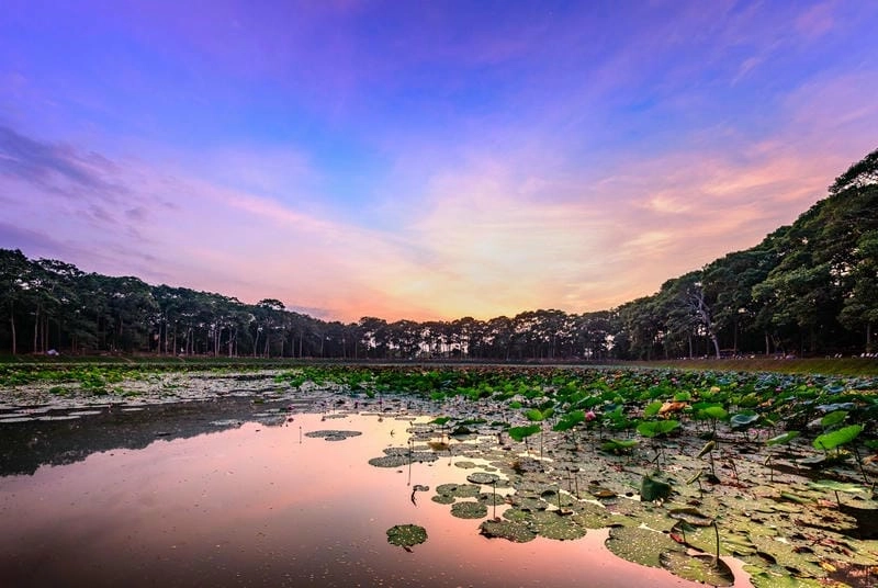 Ảnh Trà Vinh đẹp với hoàng hôn sông nước