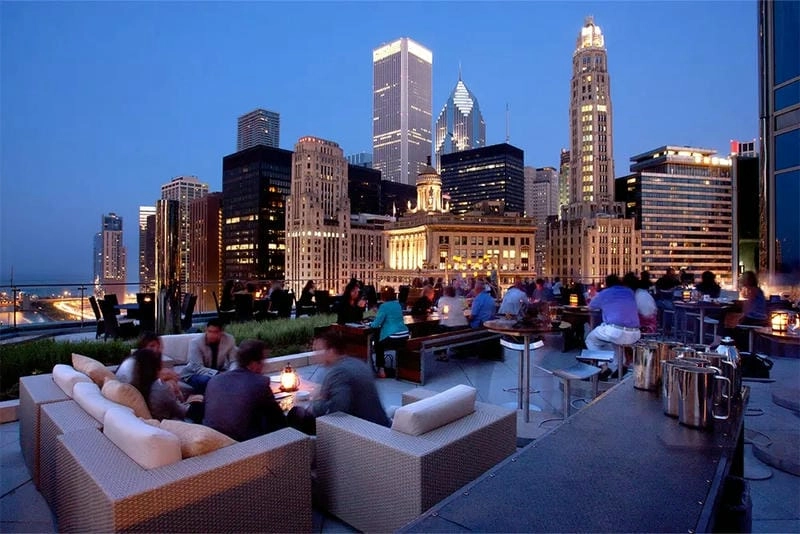 Vẻ đẹp huyền ảo của Trump Tower Chicago về đêm