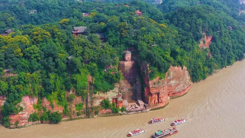 Xem Giờ mở cửa Lạc Sơn Đại Phật để sắp xếp chuyến đi