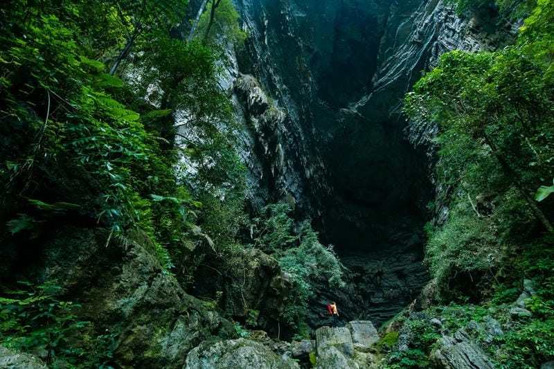 Ngắm núi rừng Tuyên Quang trong sương sớm