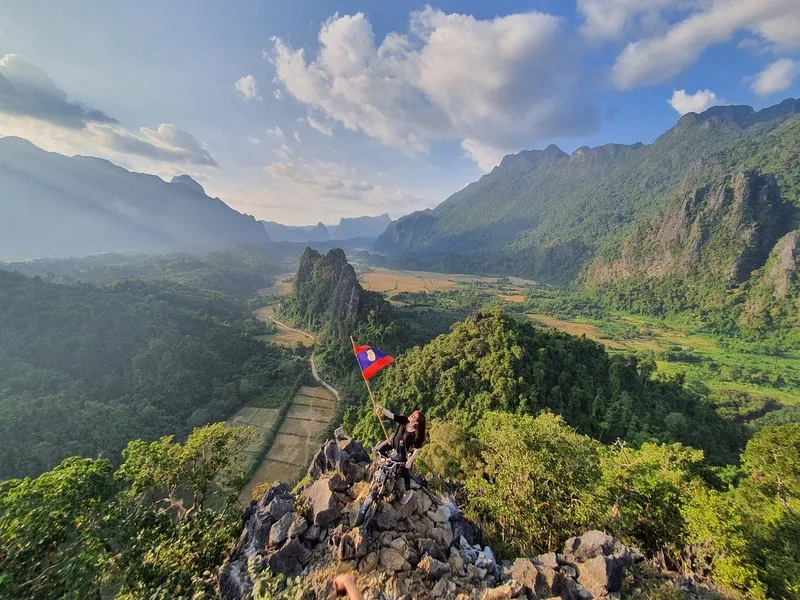 Vang Vieng là điểm đến lý tưởng cho mùa hè