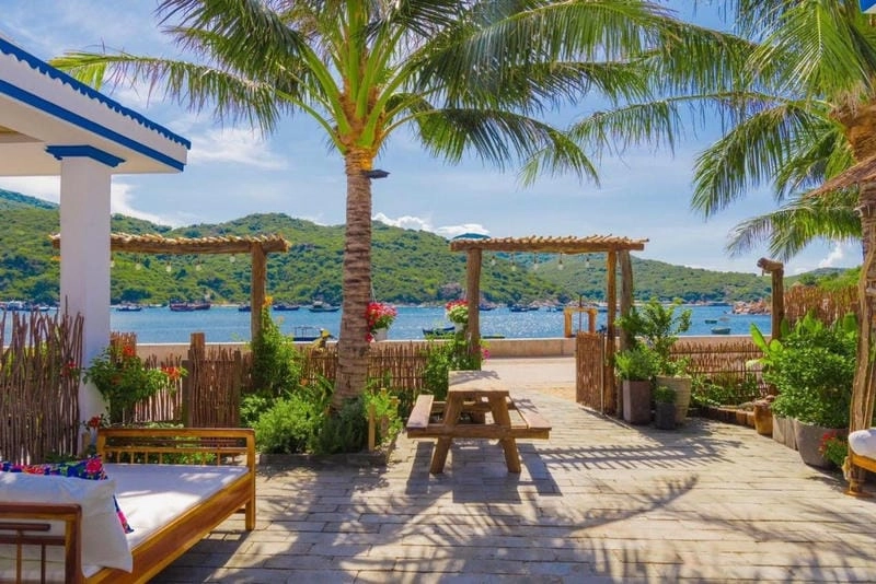 Chiêm ngưỡng Kiến trúc villa biển tinh tế sang trọng