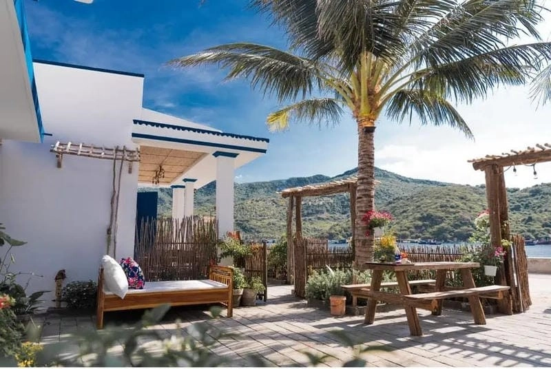 Thưởng thức Hoàng hôn villa rực rỡ đầy thơ mộng