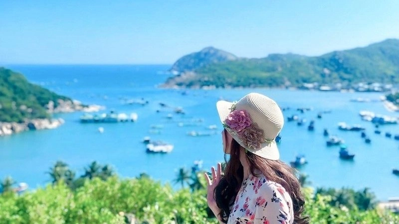 Cảnh đẹp Vịnh Vĩnh Hy làm say đắm lòng du khách