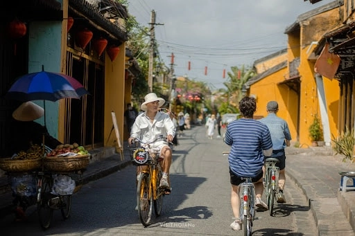 Khám phá Hội An bằng xe đạp qua những con hẻm