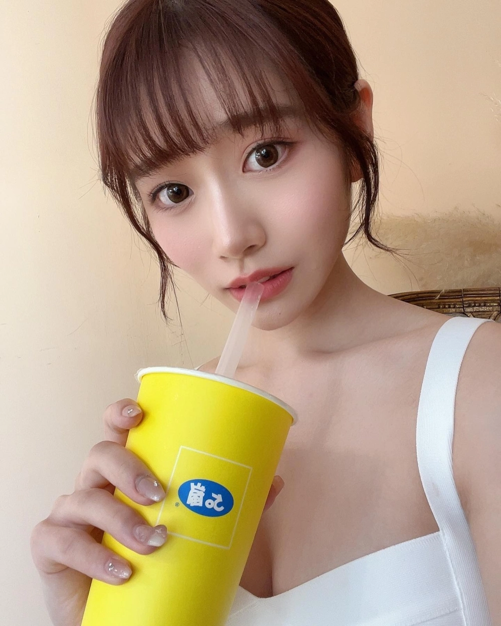 Gái xinh khoe hàng nude cực kỳ sexy