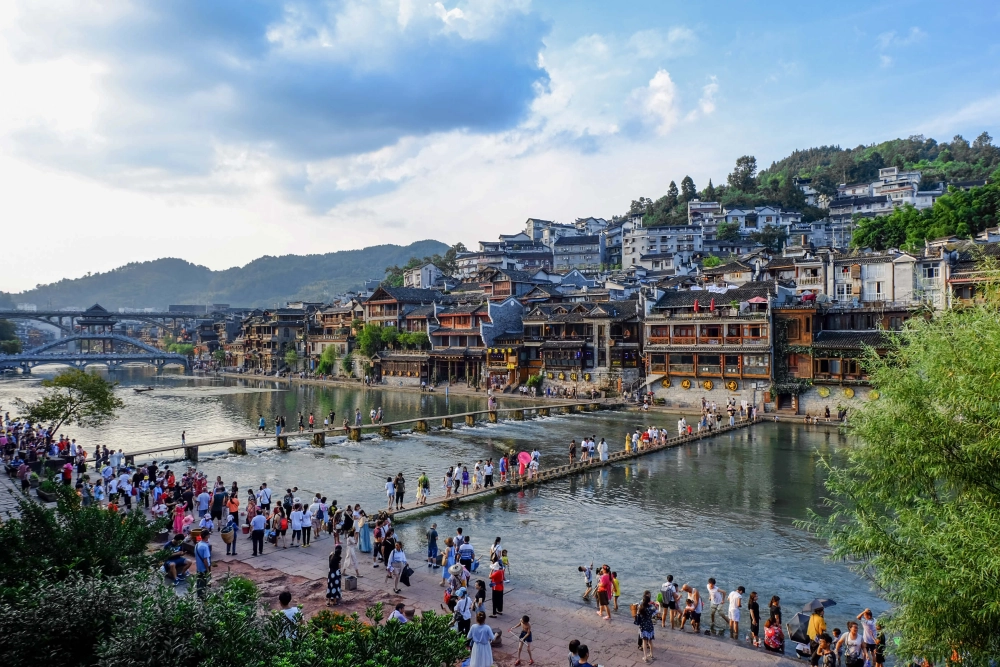 Fenghuang Ancient Town cuốn hút du khách bốn phương