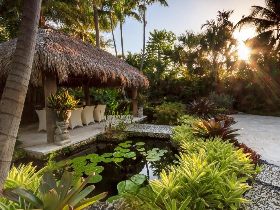 Nhà mái lá vùng sông nước miền Tây mộc mạc thân thương